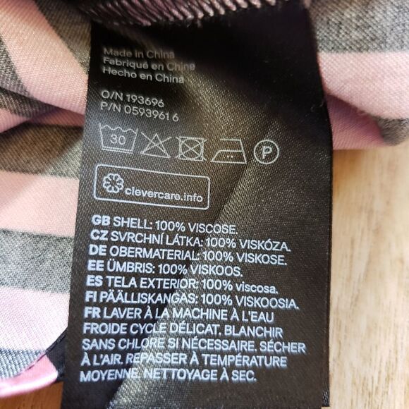 🔺️H&M Pink & Black Striped Asymmetric Hemline Rayon Blouse Size 2 - Picture 12 of 13